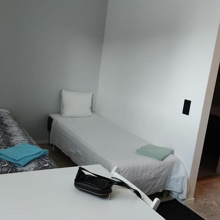 2- Bed Apartment In 솔렌투나 외부 사진