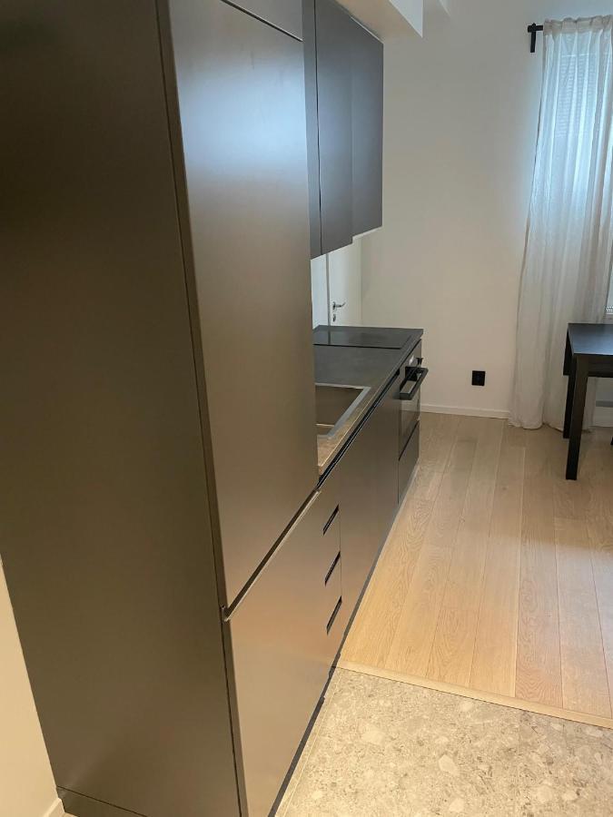 2- Bed Apartment In 솔렌투나 외부 사진