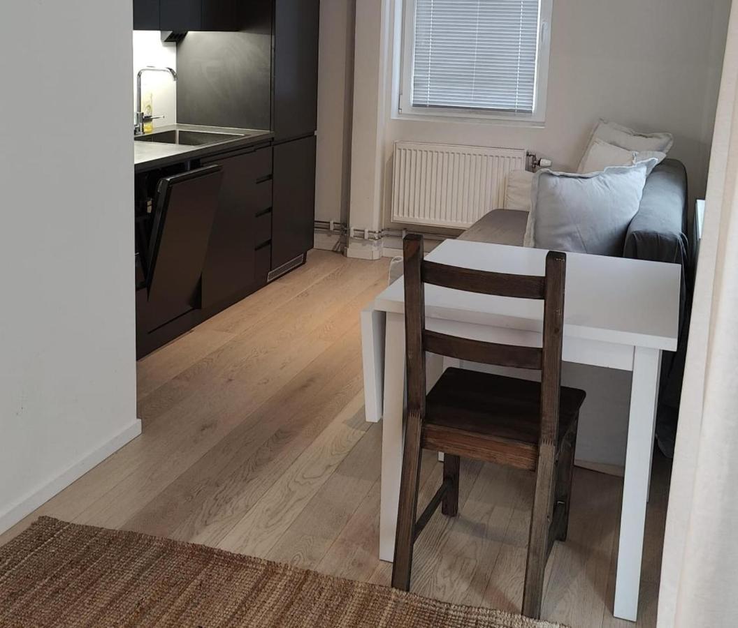 2- Bed Apartment In 솔렌투나 외부 사진
